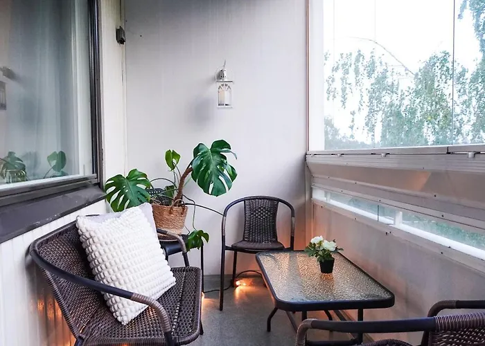 Family Retreat Near Train And Kuusijärvi Vantaa